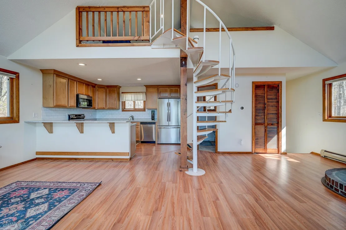 Photo of 27 Upper Lake View