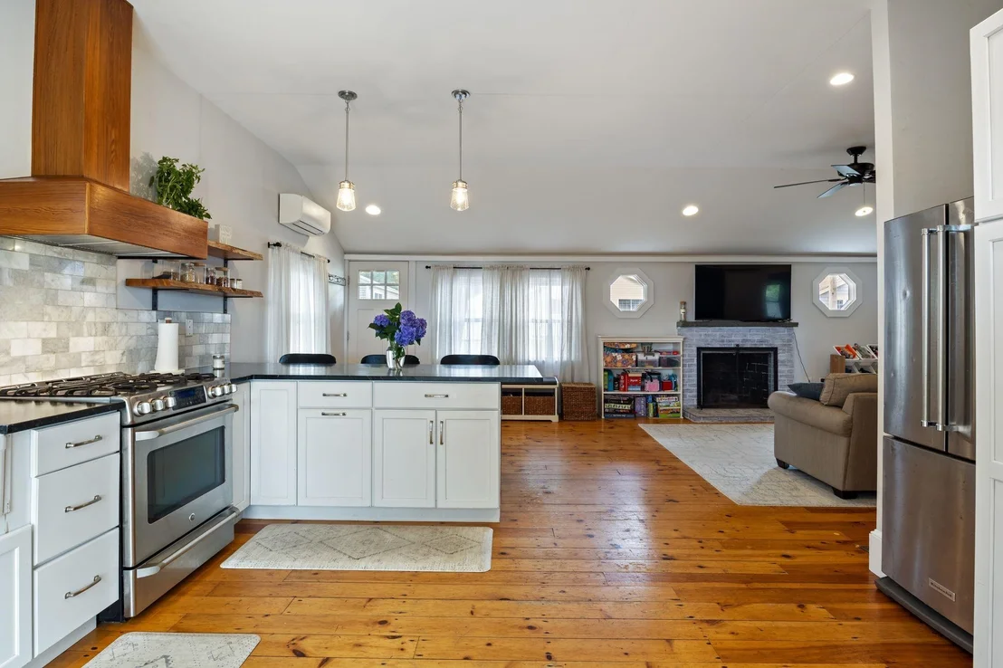 Photo of 24 Walnut
