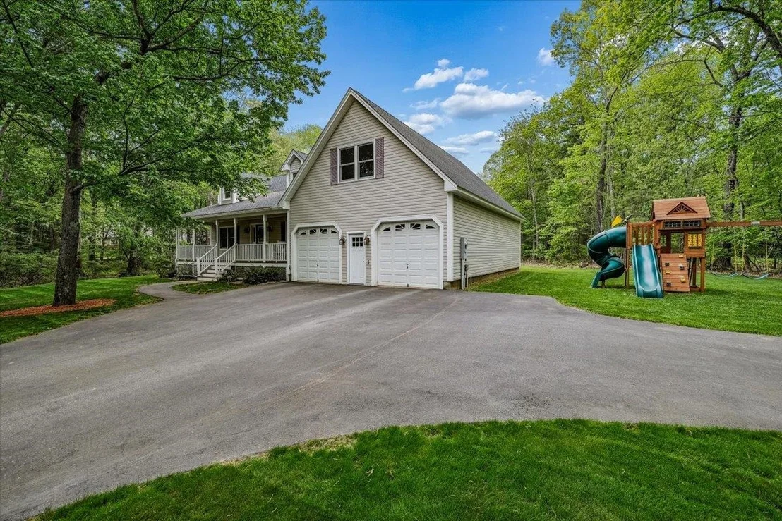 Photo of 186 Woodhill Hooksett