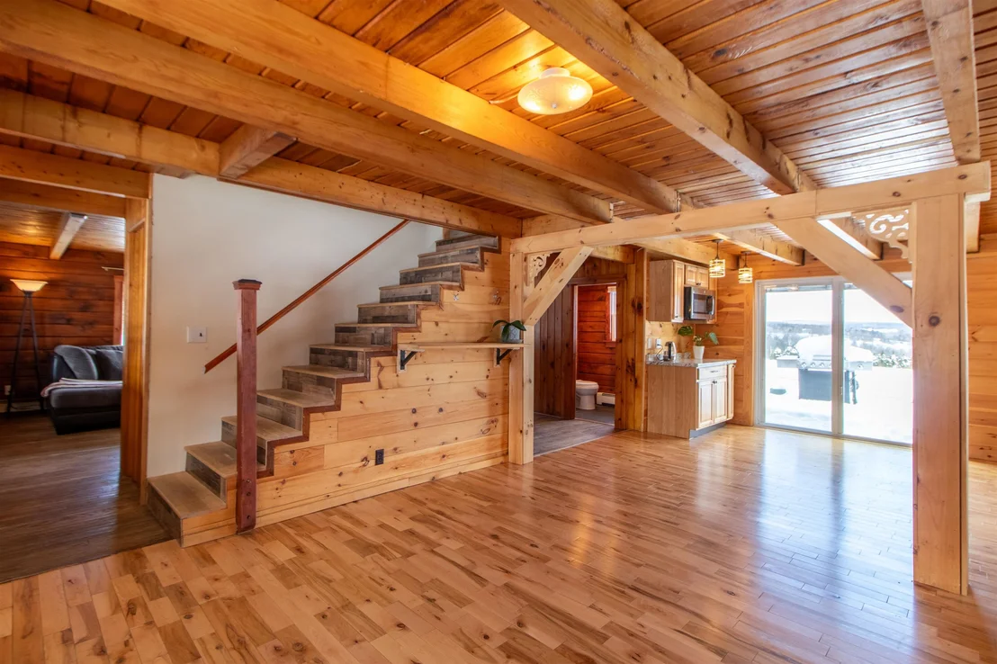 Photo of 2431 Roaring Brook