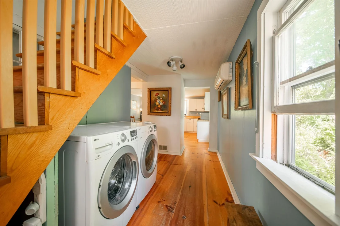Photo of 254 Lawrence
