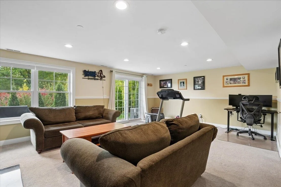 Photo of Unit A at 12 Manor