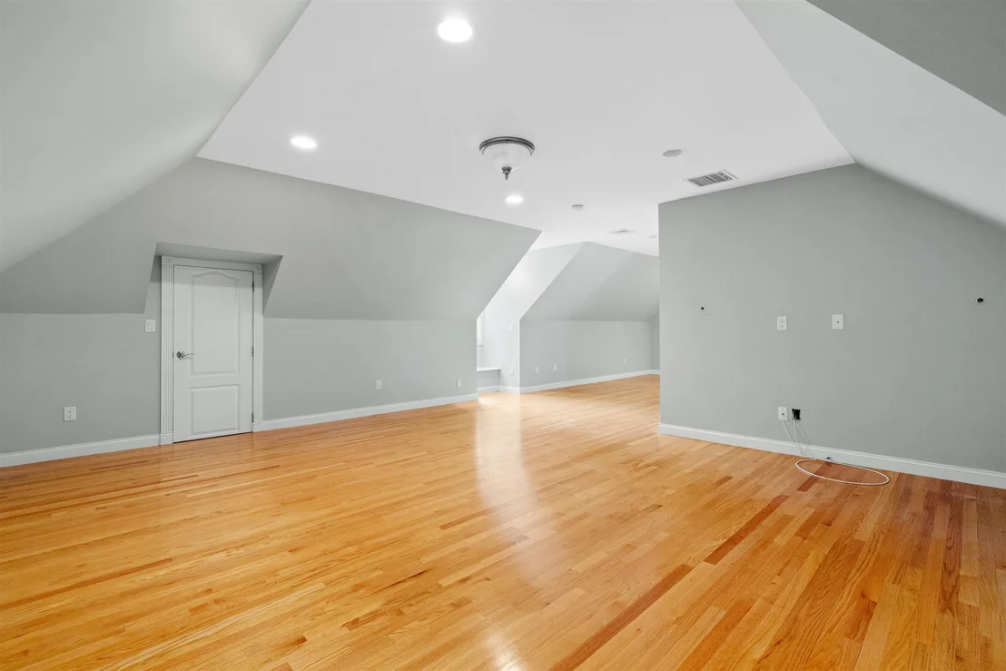 Photo of 8 Arcadia