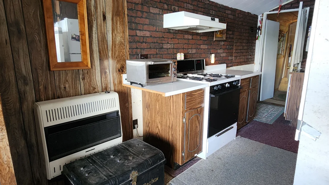Photo of 36 Johnson