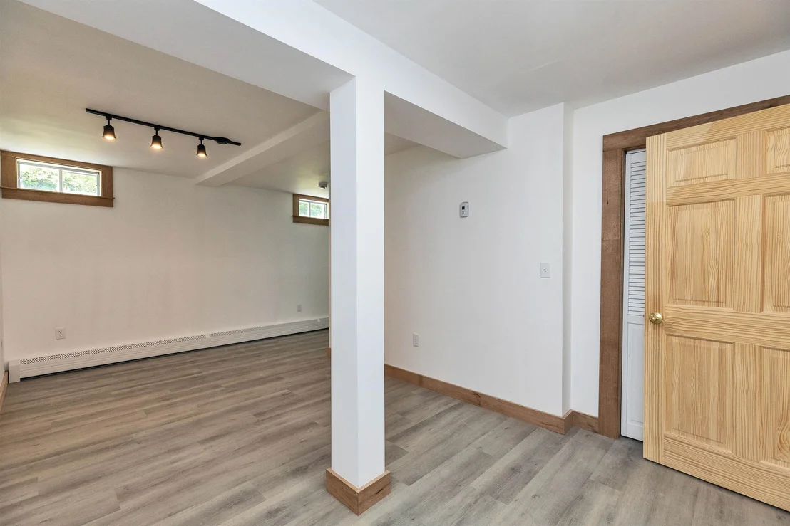 Photo of 75 Walpole Valley