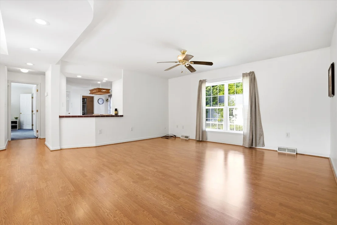 Photo of 185 Tucker
