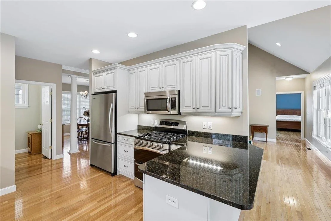 Photo of 32 White Pine