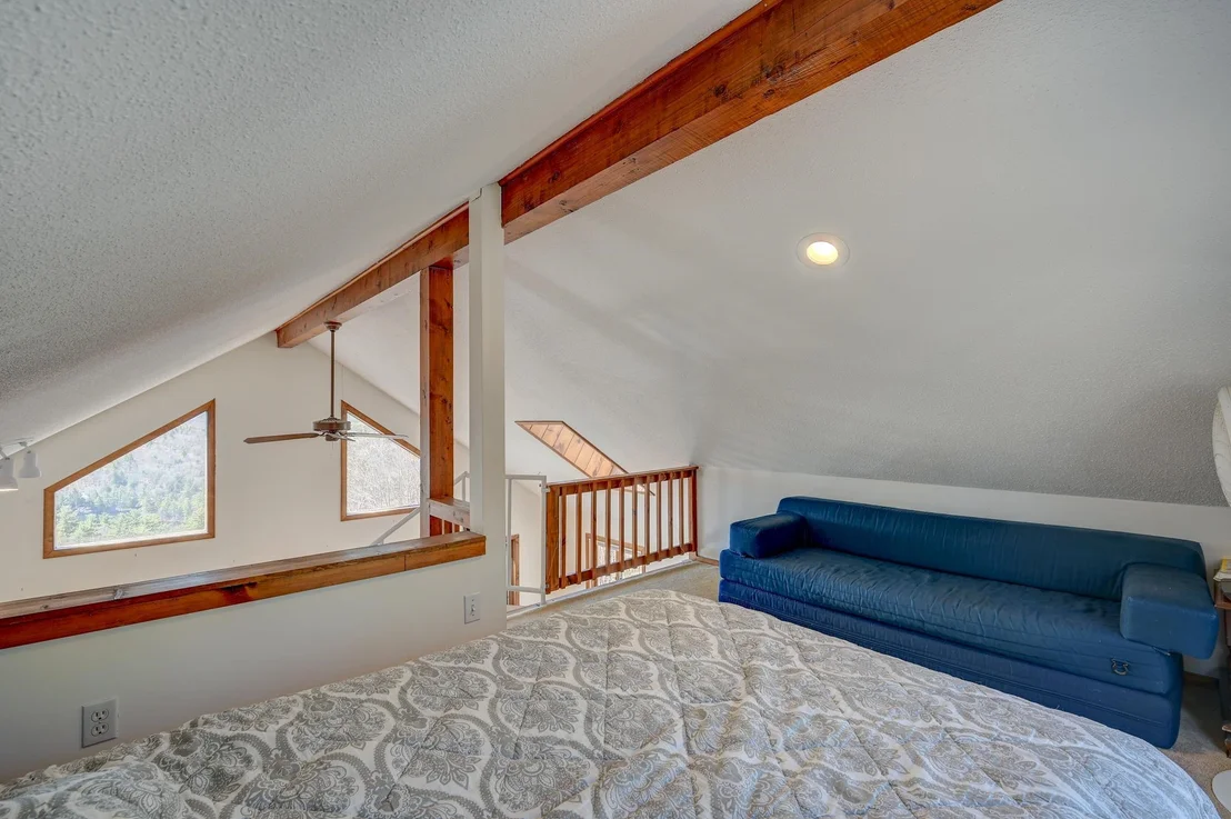 Photo of 27 Upper Lake View