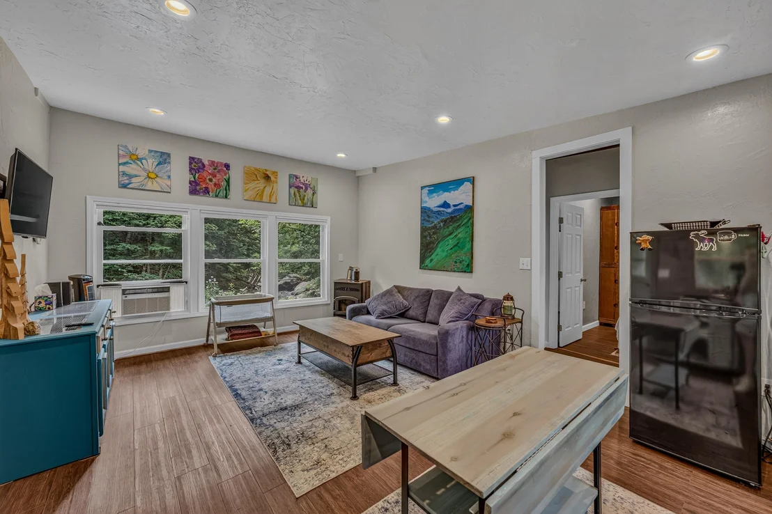 Photo of 180 Mill Brook
