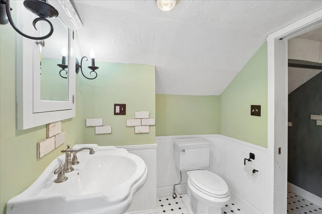 Photo of 14 Walnut Hill