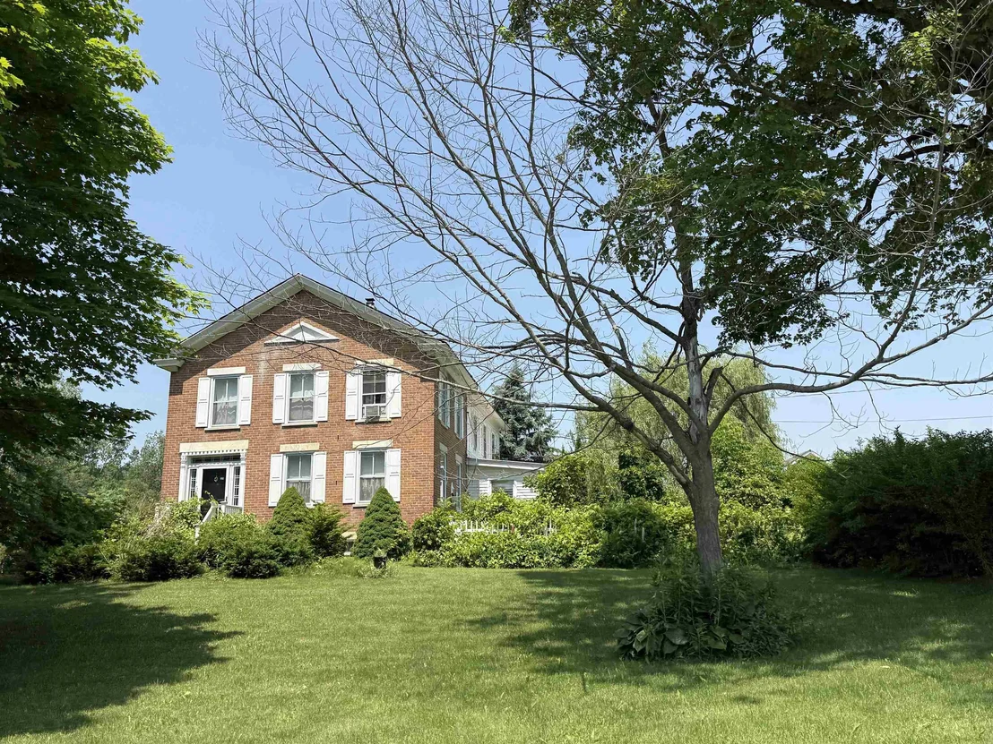 Photo of 6614 Main