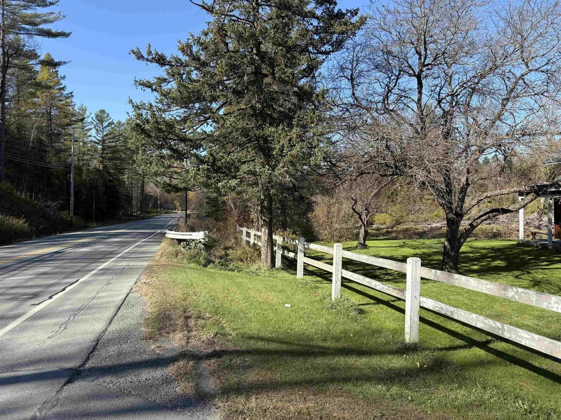 Photo of 609 Route 15