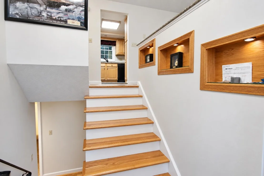 Photo of 12 Roundtree