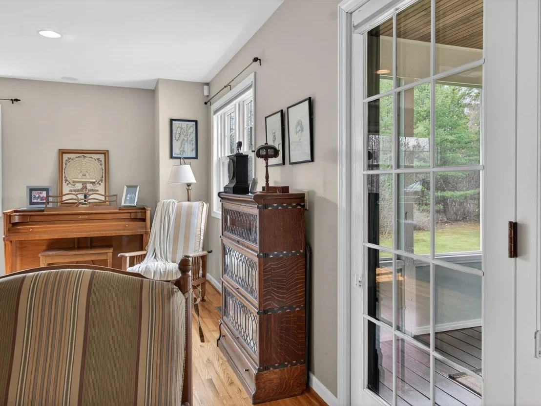 Photo of 79 Featherbed