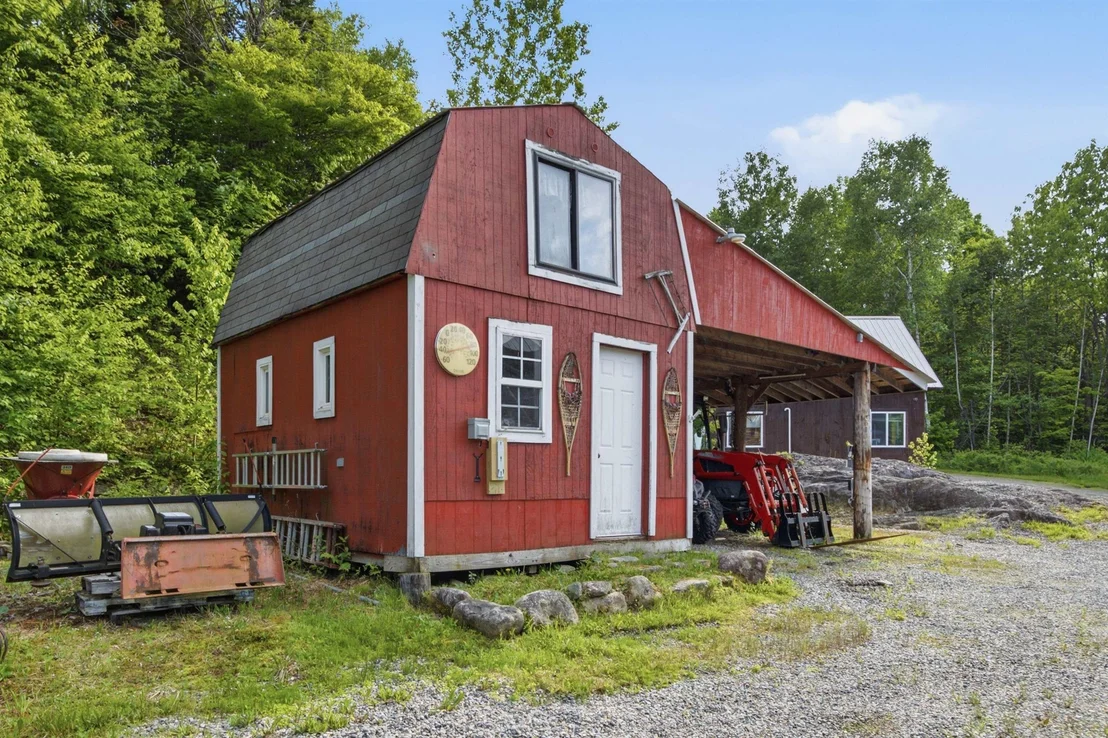 Photo of 3190 Granby