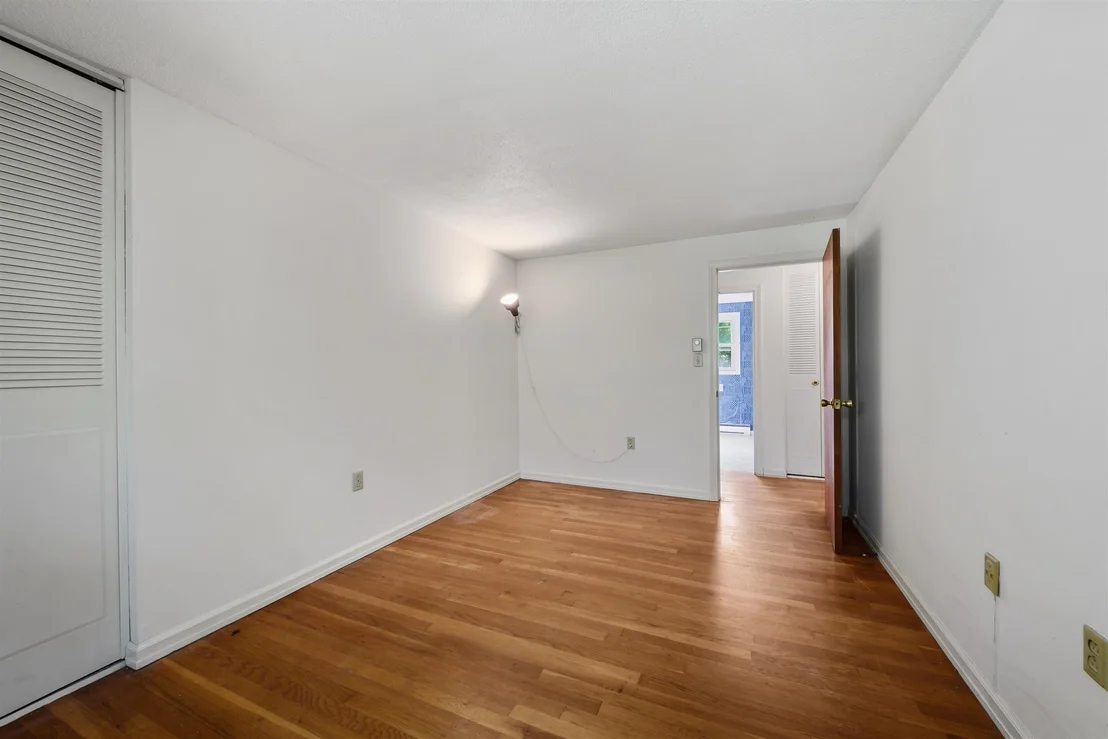 Photo of 14 Denbow