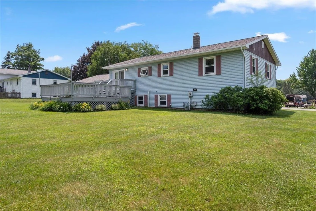 Photo of 17 Meadowbrook