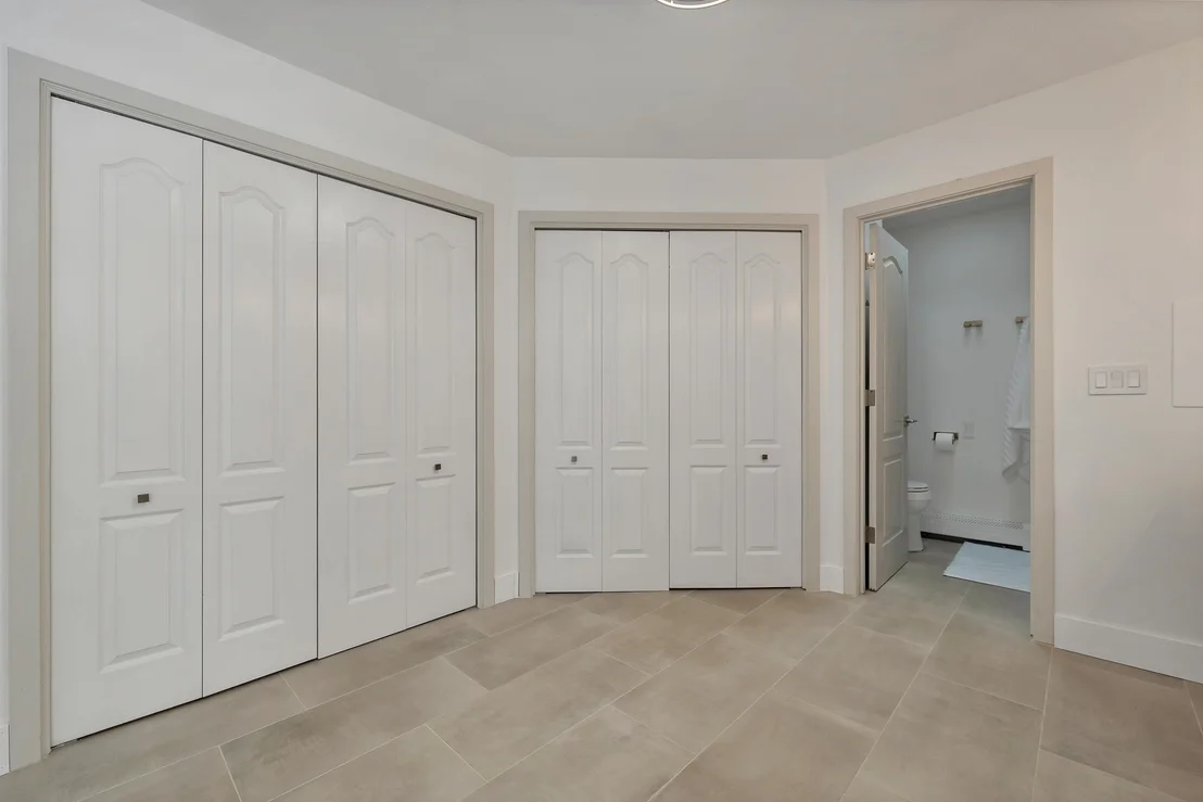 Photo of 16 Fox Run