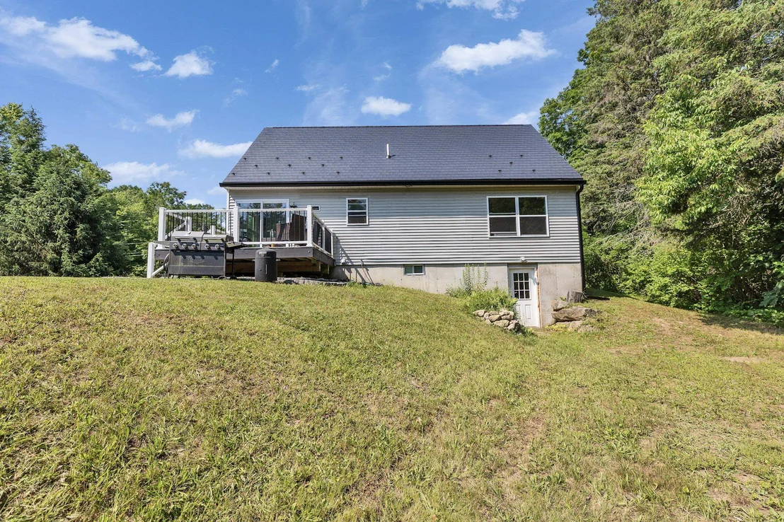 Photo of 229 Back Ashuelot
