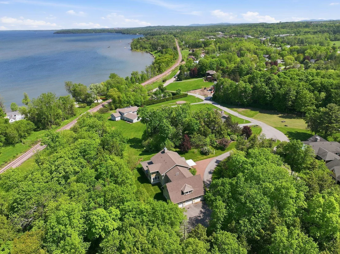 Photo of 132 Point View