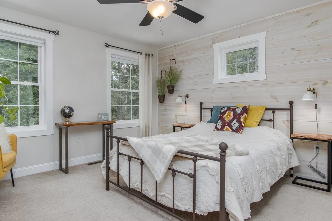 Photo of 325 Mccurdy