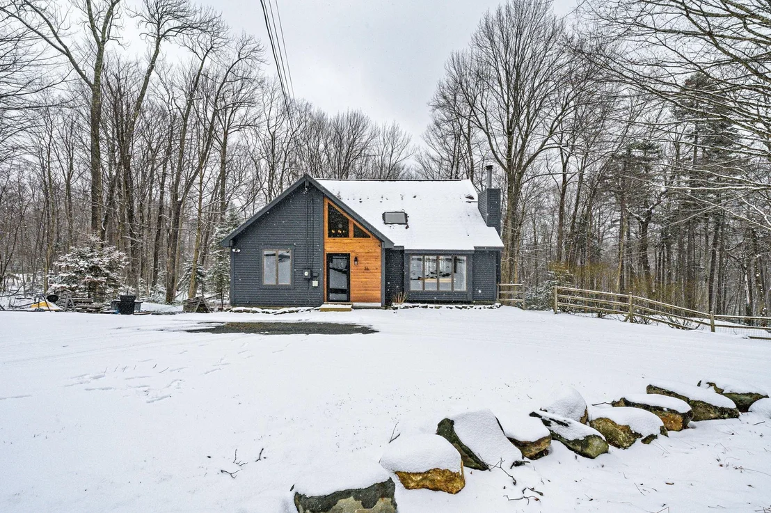 Photo of 36 Buckboard