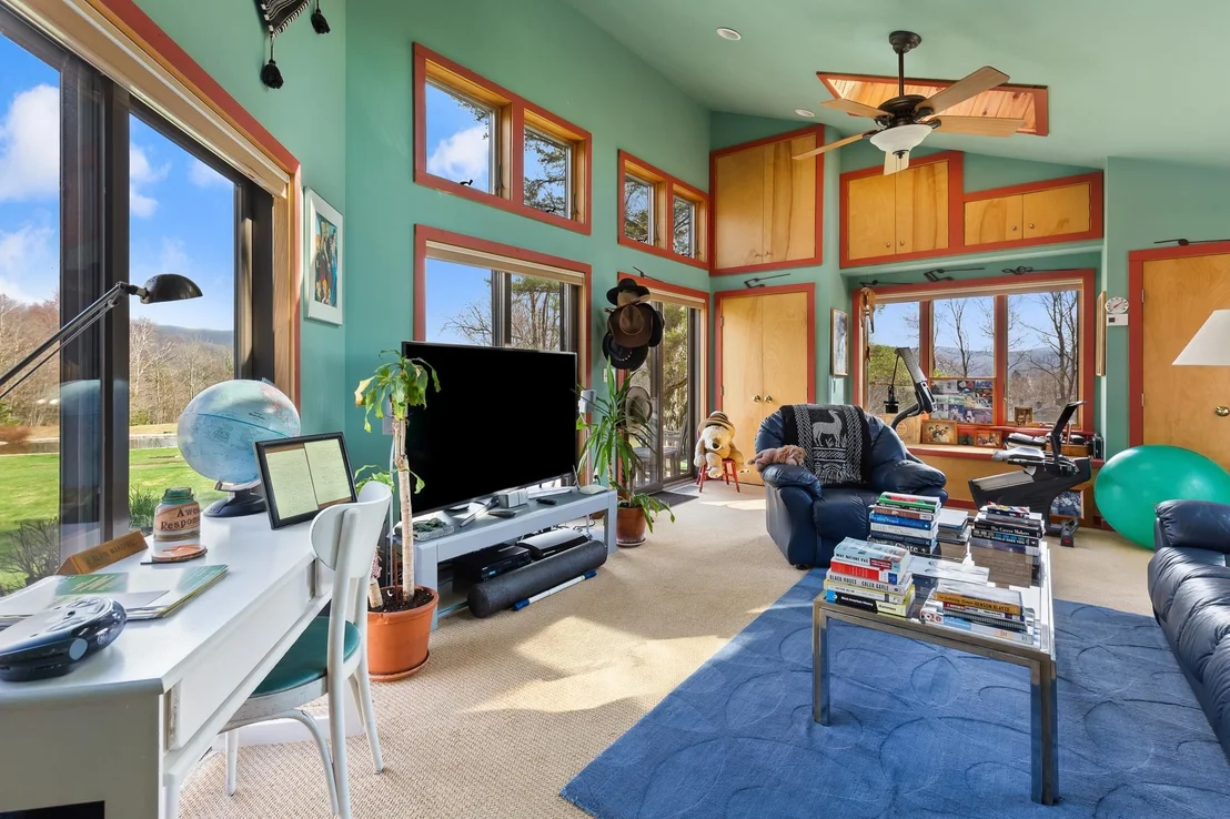 Photo of 534 Cream Hill