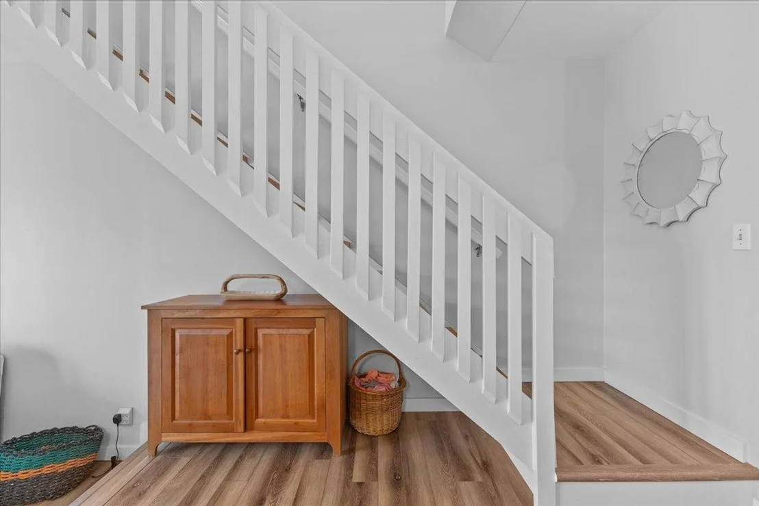 Photo of 433 Westview