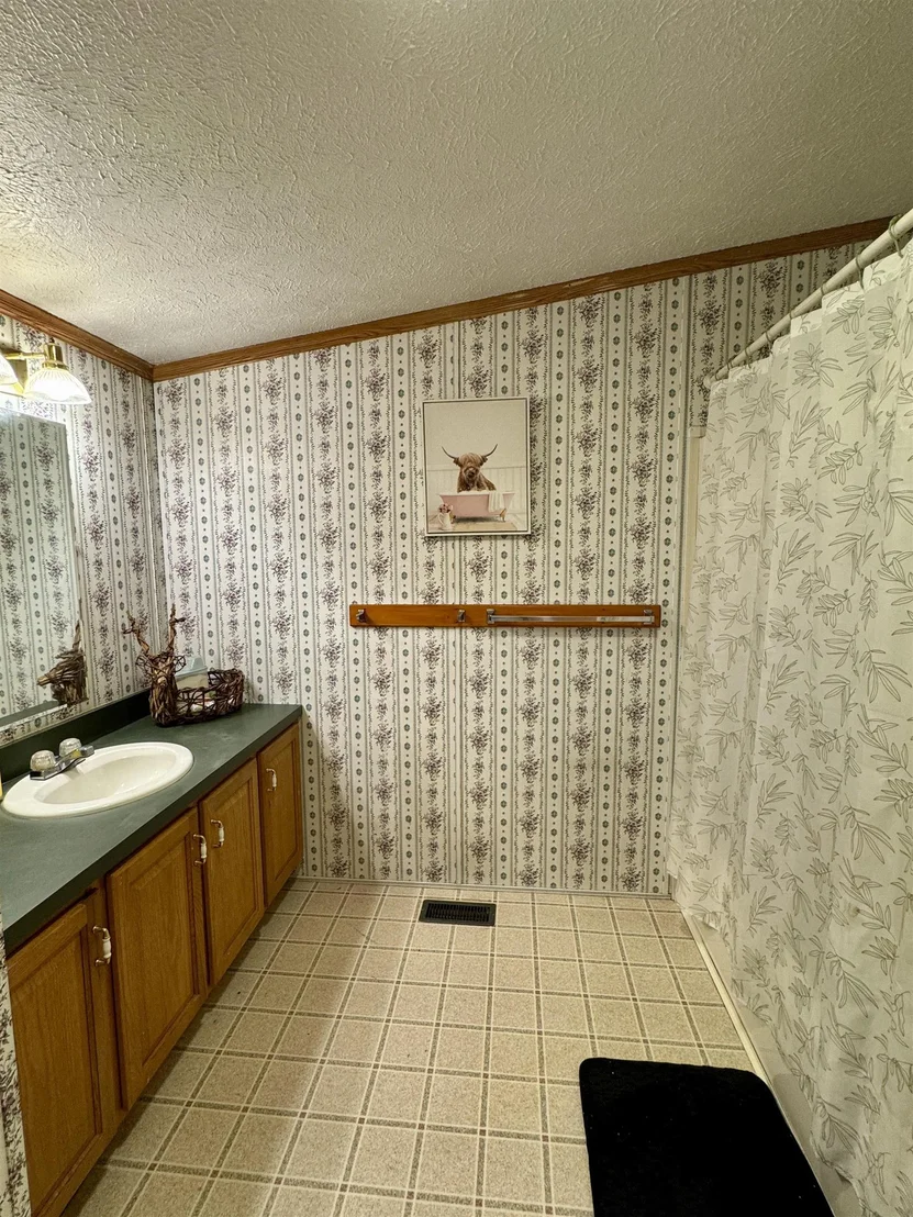 Photo of 2276 Gore