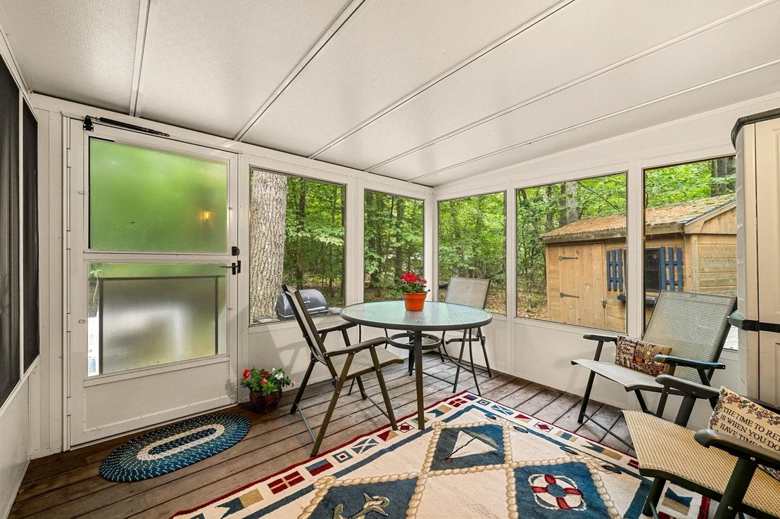 Photo of 11 Pine