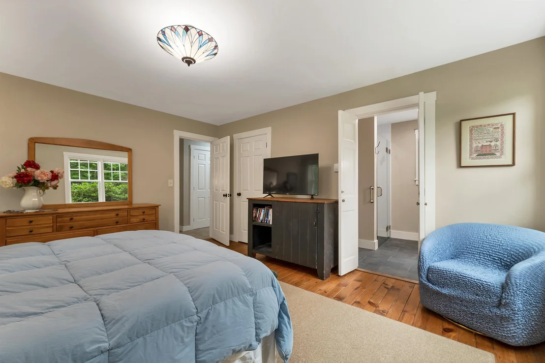 Photo of 3 Oak Knoll