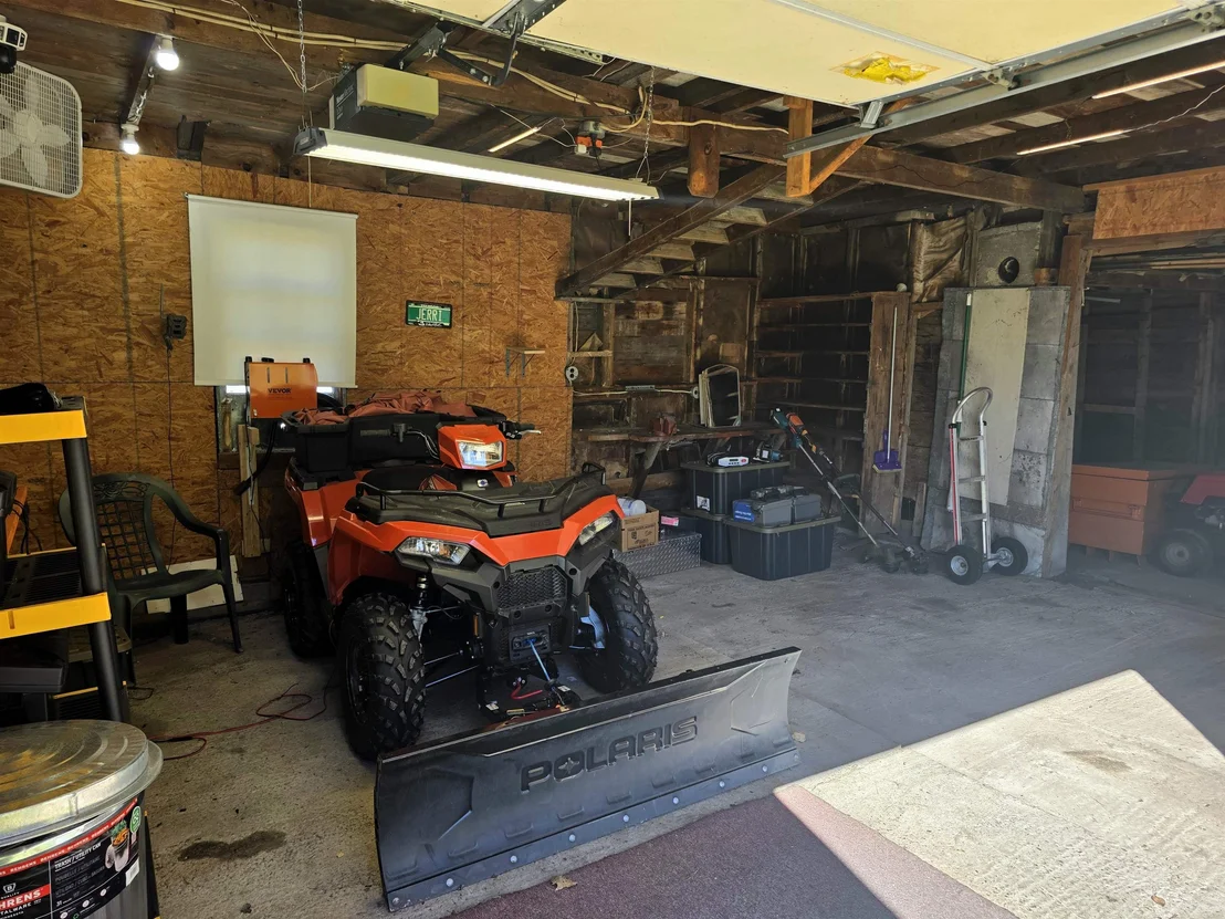 Photo of 360 Pond Hill