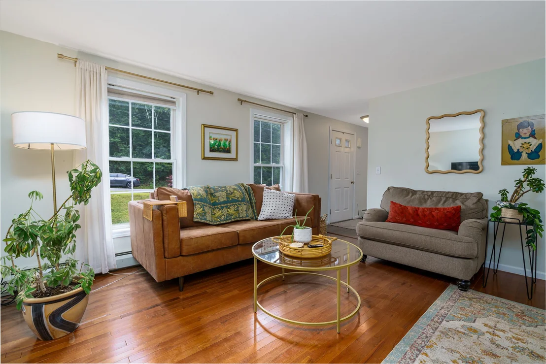 Photo of 37 Tamarack