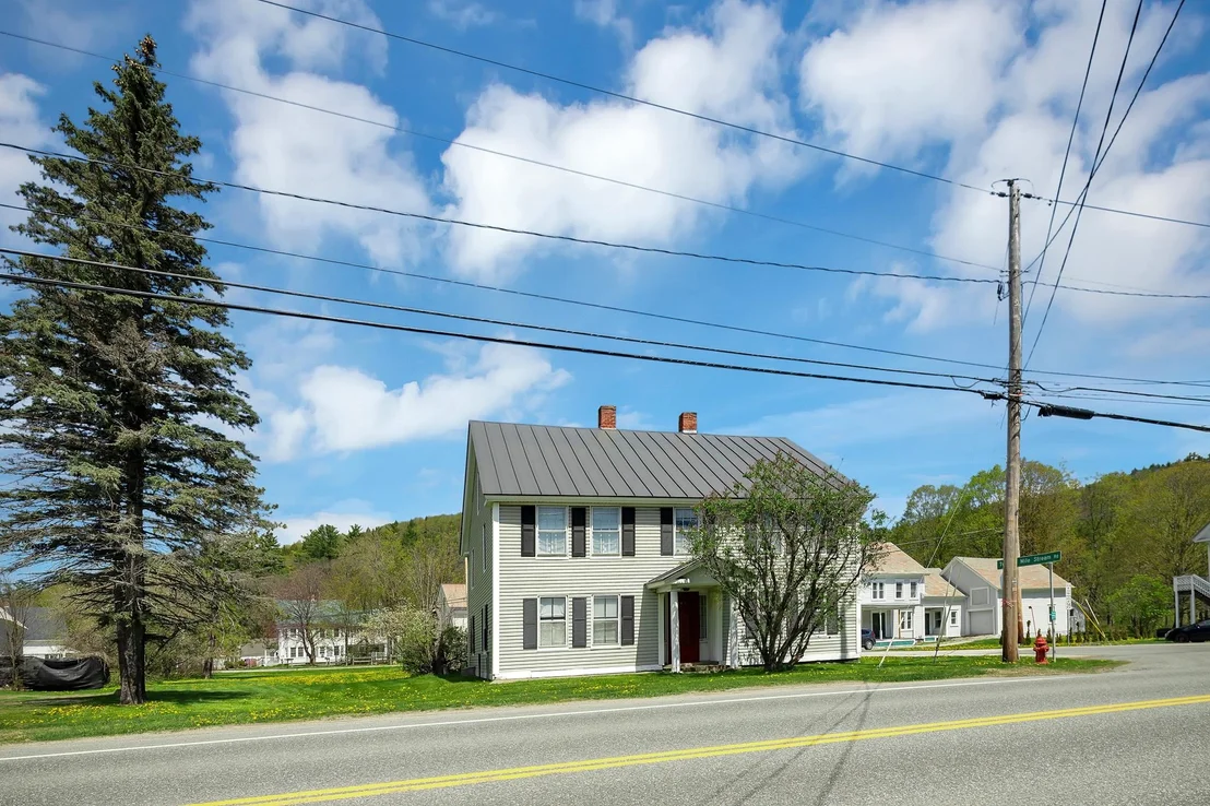 Photo of 761 Main