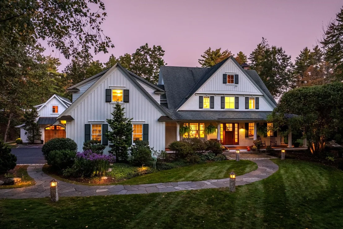 Photo of 24 WISTERIA