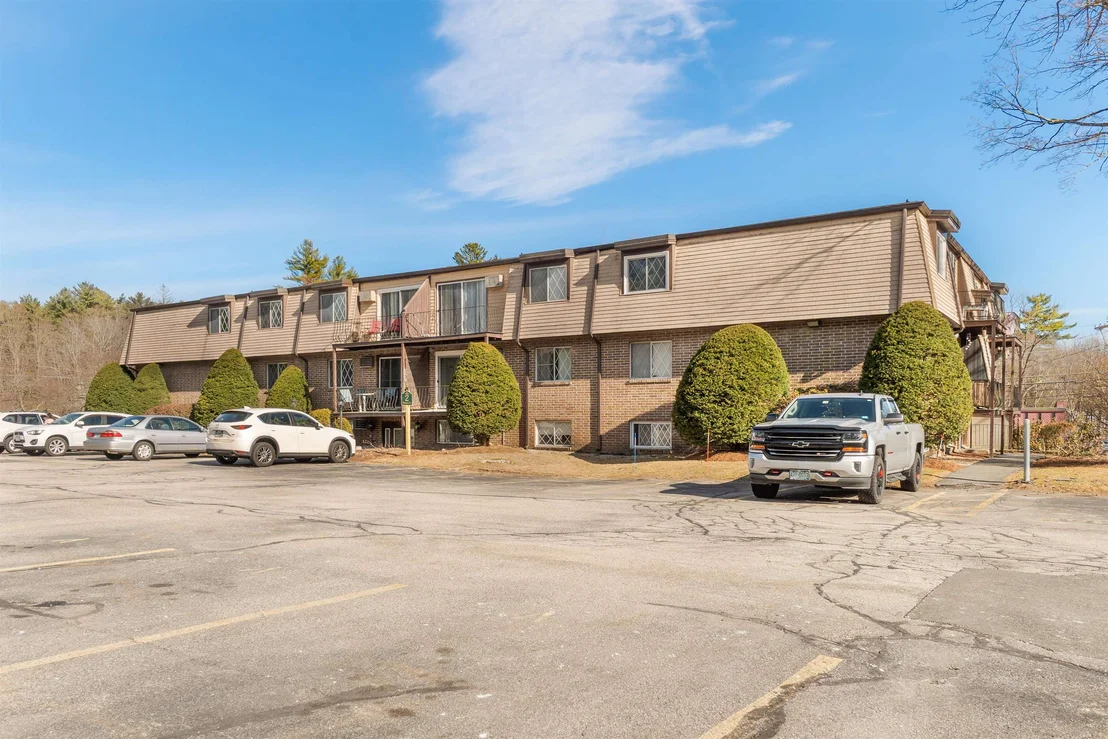 Photo of Unit 13 at 2 Silvestri