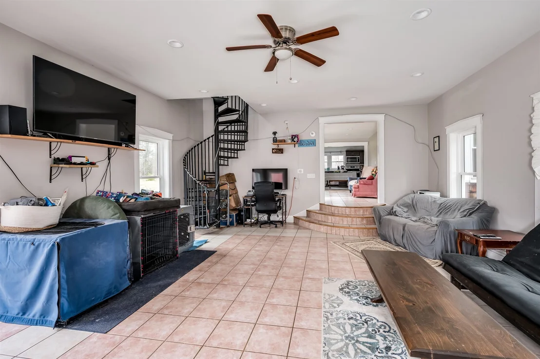Photo of 60 Batchelder