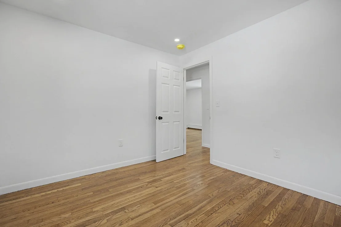 Photo of 12 Davis
