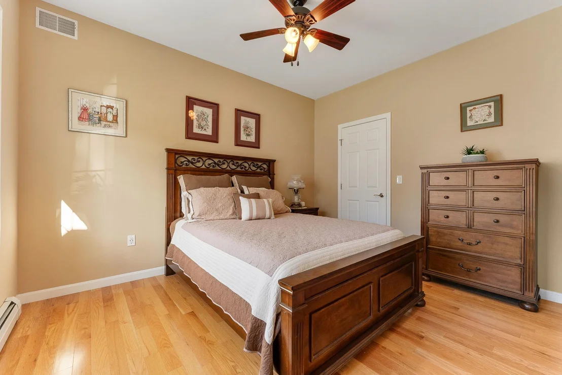 Photo of 16 Chestnut