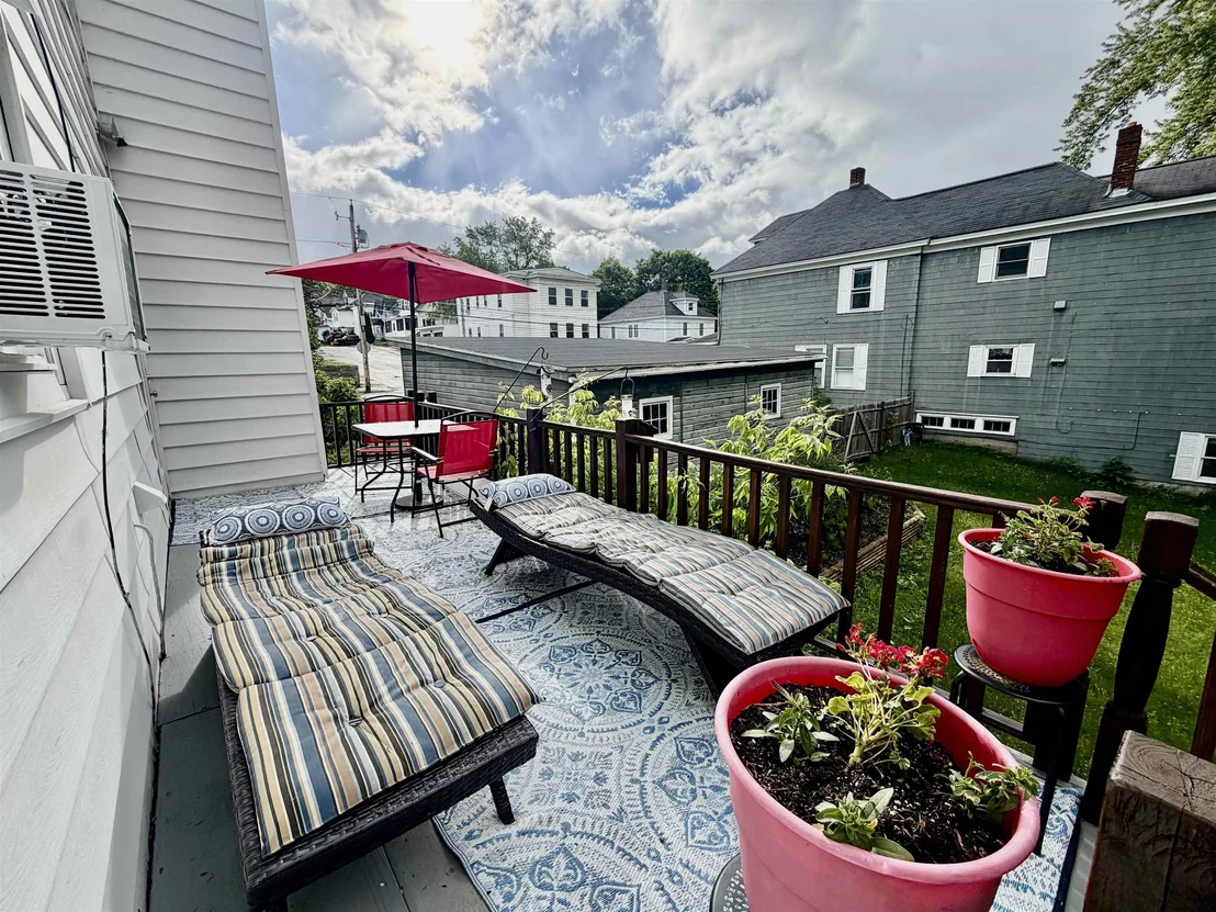 Photo of 355 Willard