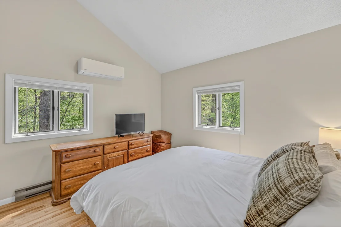Photo of 5 Bell Valley