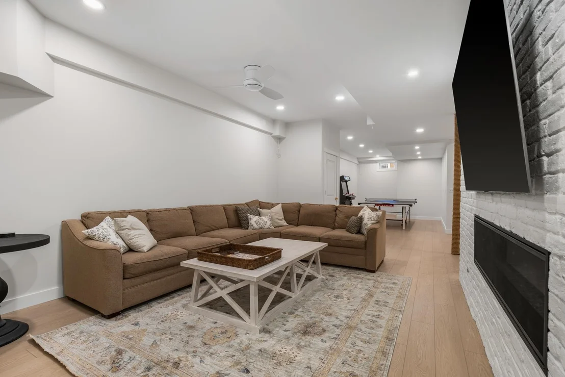 Photo of 281 Wallis