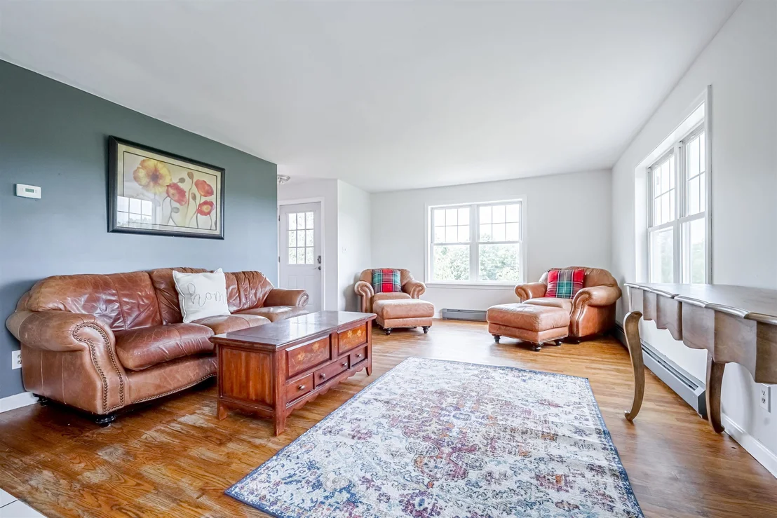 Photo of 285 Currier