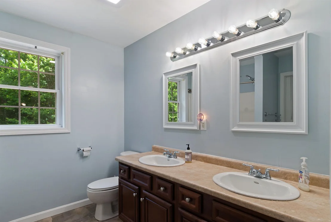 Photo of 633 Beauty Hill