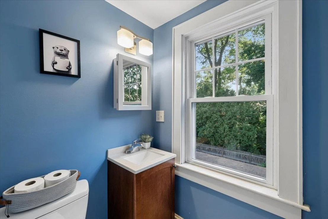 Photo of 838 Maple