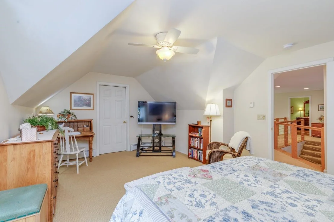 Photo of 14 Fieldstone
