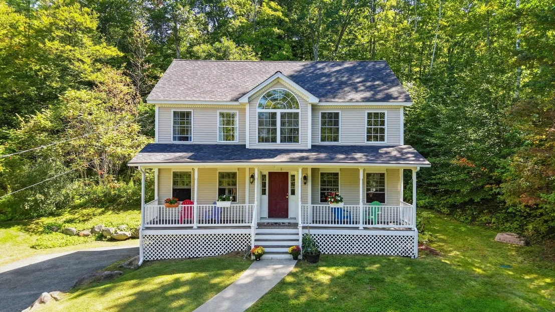 Photo of 298 Stocker Pond