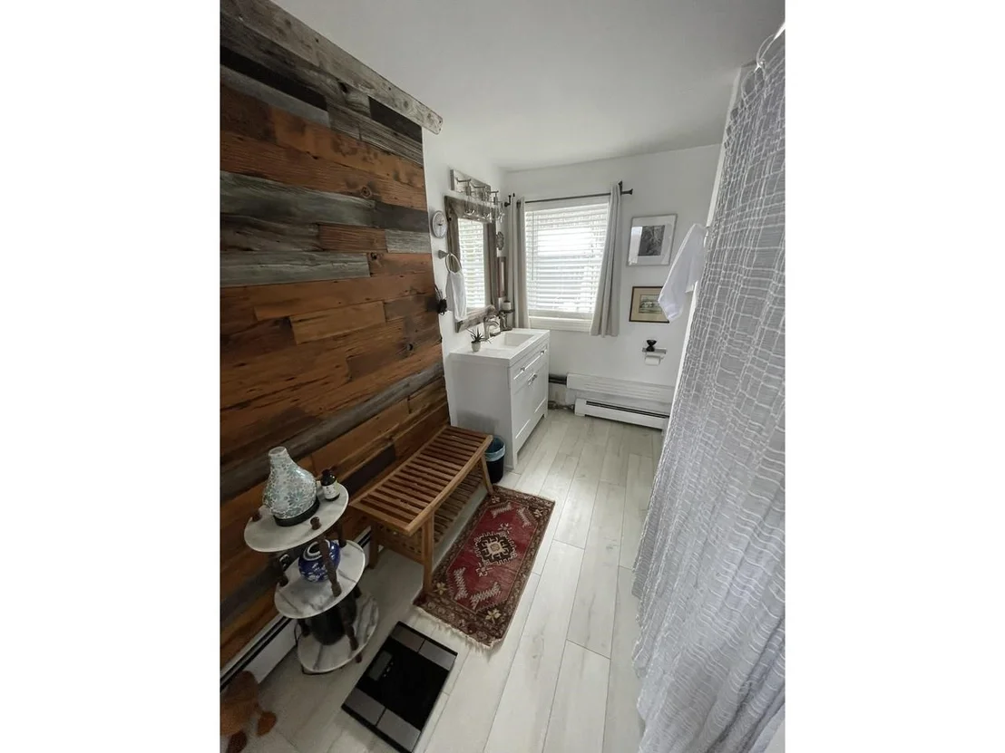 Photo of 2882 Perley