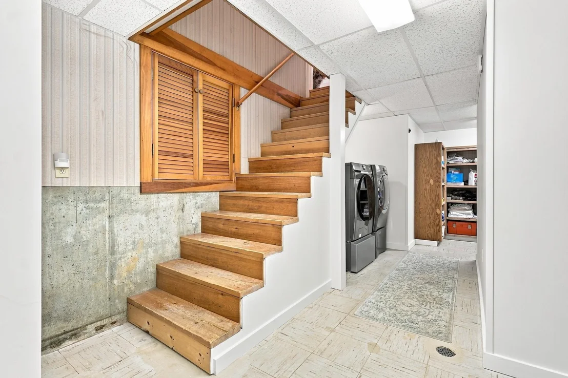 Photo of 302 Worcester