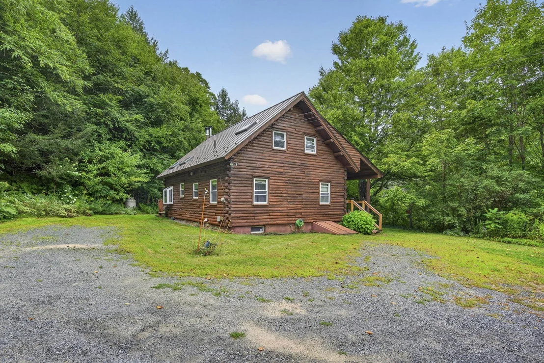 Photo of 220 Hill